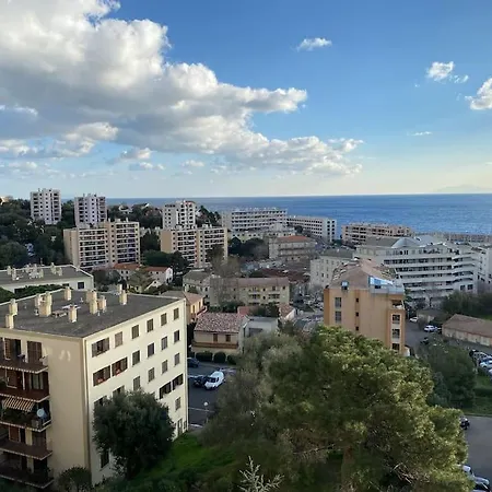 Апартаменты Bel Appart Renove Avec Vue Mer *